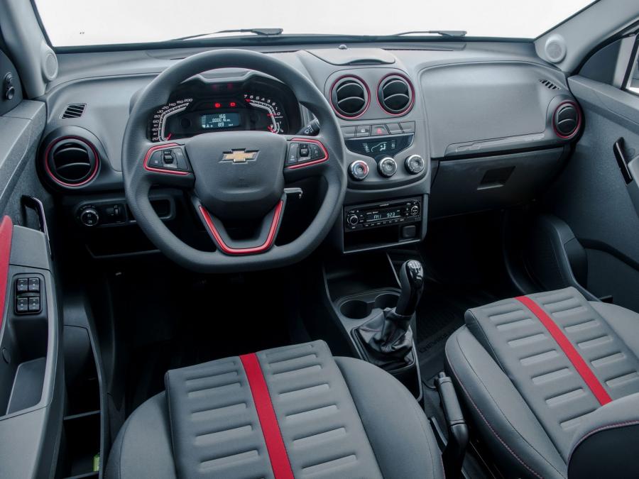  Chevrolet Agile Effect 2013 года  (фото 2 из 6)